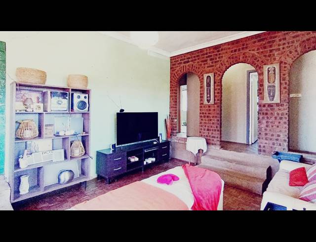 3 BEDROOM HOUSE FOR SALE IN WOODLANDS